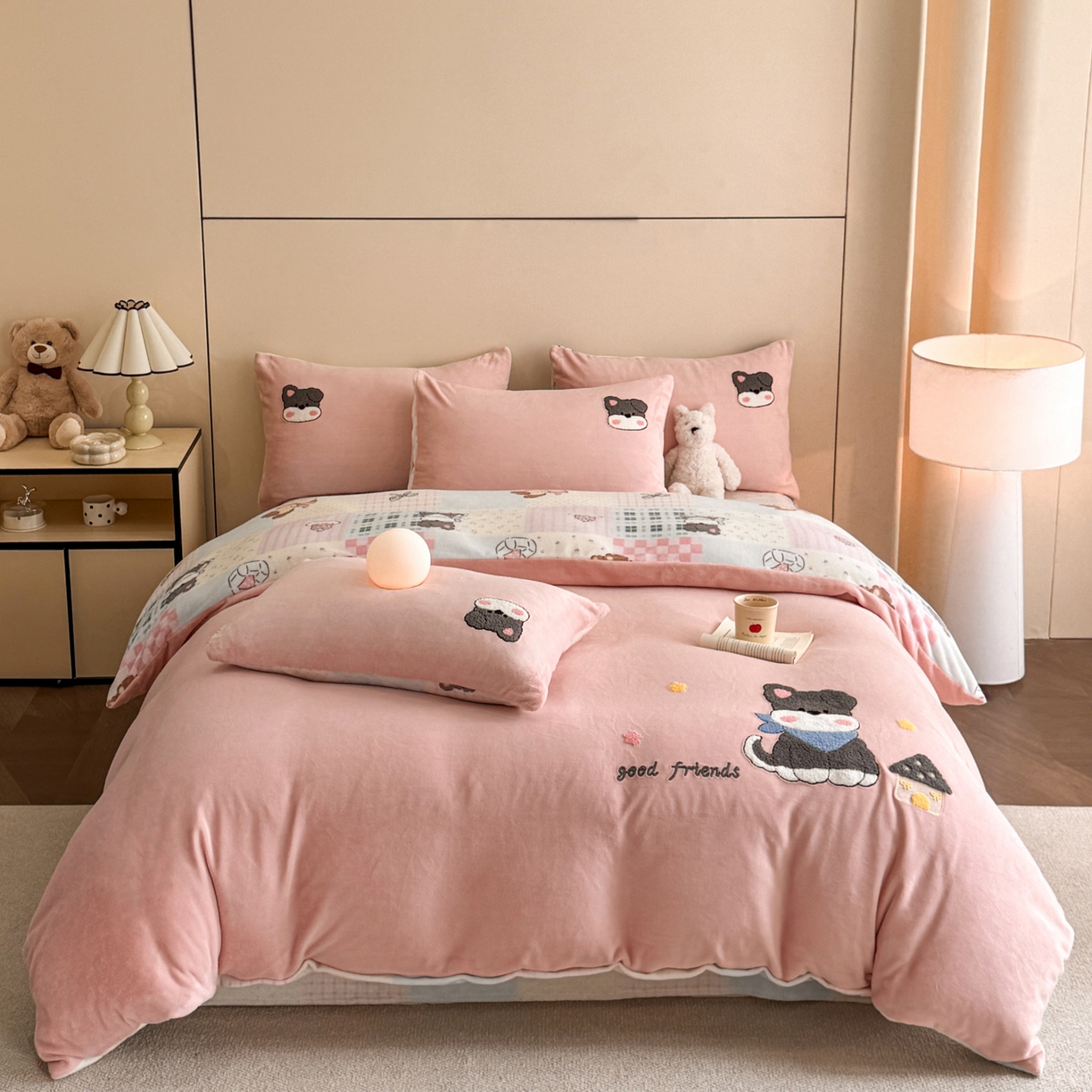 博纳家纺 2025新款200克毛巾绣印花双拼加厚牛奶绒四件套 调皮狗