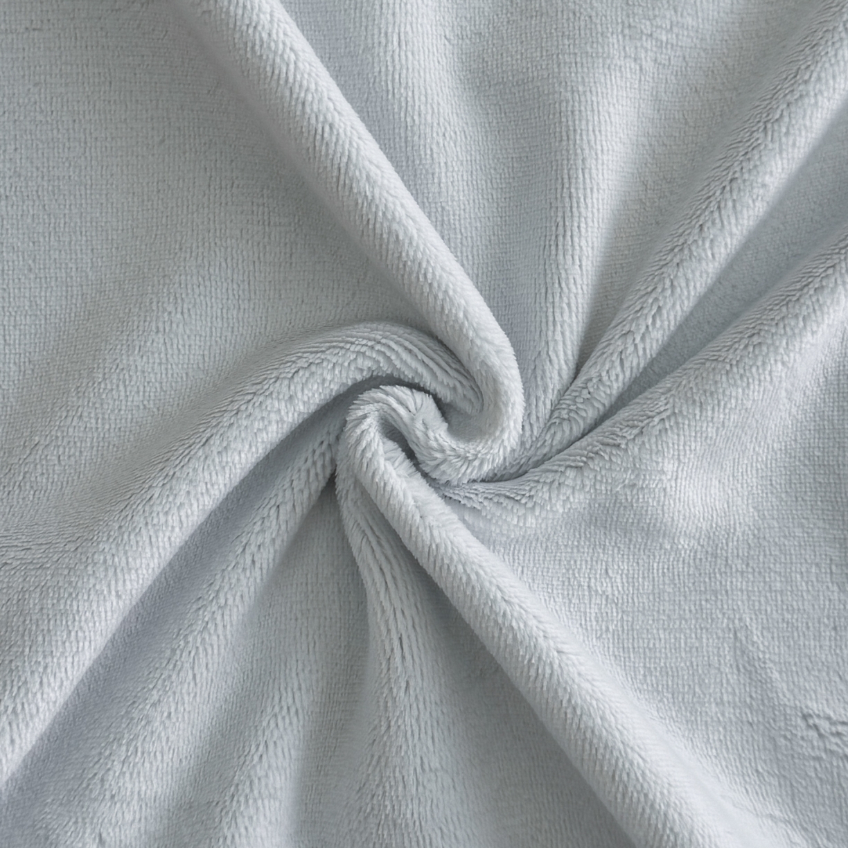 91家纺网 家纺一手货源 找家纺 博纳家纺 2025新款200克毛巾绣印花双拼加厚牛奶绒四件套 可爱熊猫