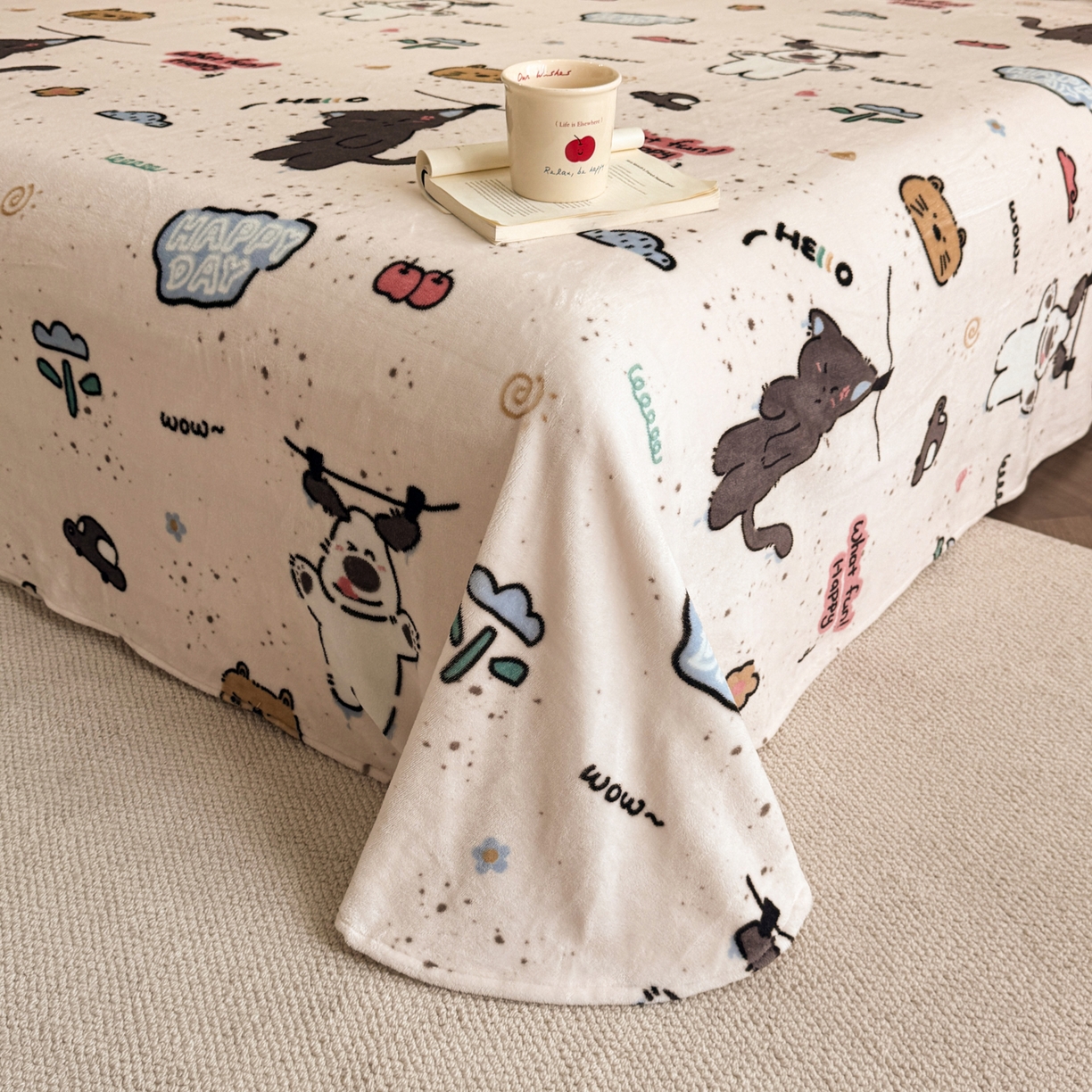 91家纺网 家纺一手货源 找家纺 博纳家纺 2025新款200克毛巾绣印花双拼加厚牛奶绒四件套 萌喵酷狗