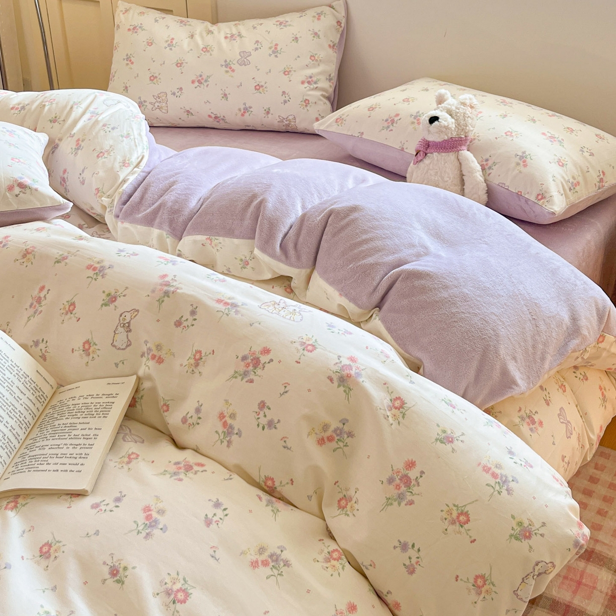 91家纺网 家纺一手货源 找家纺 麦伦家居 2025秋冬新款多功能床品全棉+牛奶绒印花四件套 萝莉兔