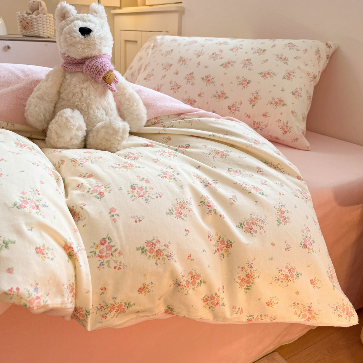 91家纺网 家纺一手货源 找家纺 麦伦家居 2025秋冬新款多功能床品全棉+牛奶绒印花四件套 那些花儿