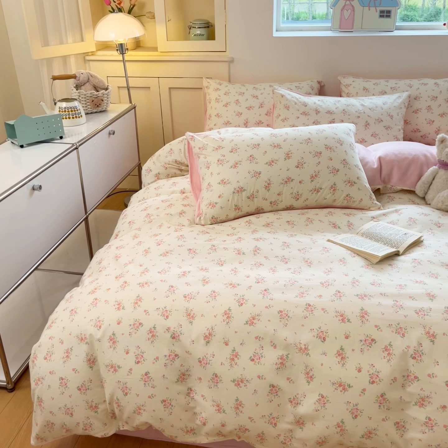 91家纺网 家纺一手货源 找家纺 麦伦家居 2025秋冬新款多功能床品全棉+牛奶绒印花四件套 那些花儿