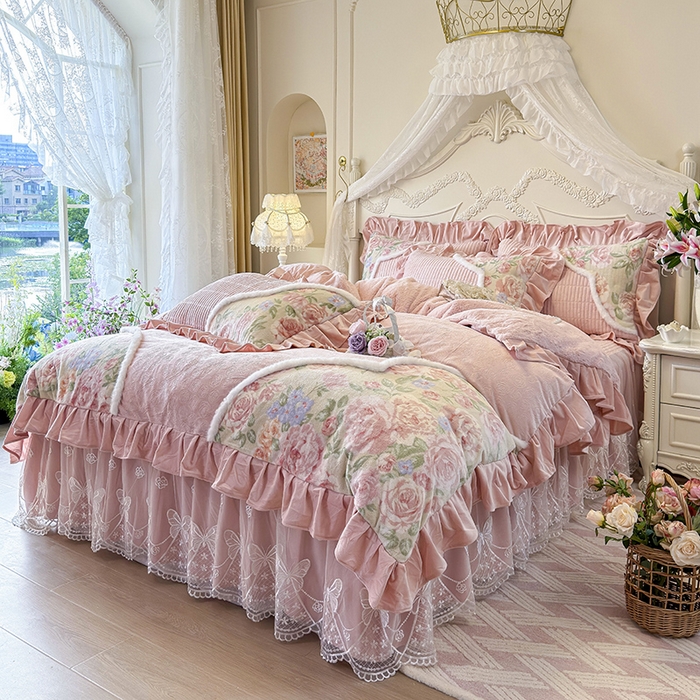 91家纺网 家纺一手货源 找家纺 宜凡家纺 2025新款婴儿绒压花撞色双拼夹棉床裙四件套 床裙款-锦韵