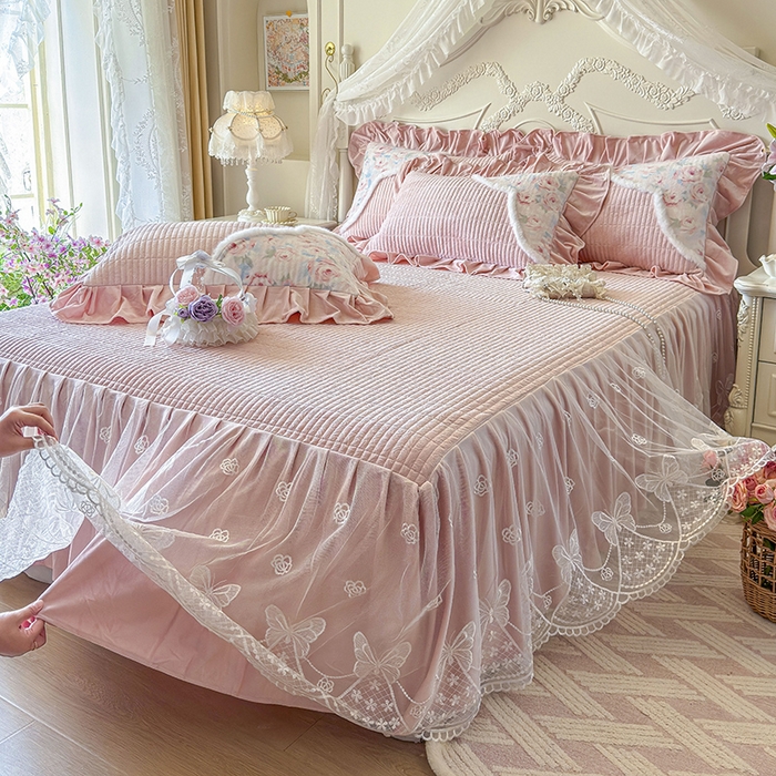 91家纺网 家纺一手货源 找家纺 宜凡家纺 2025新款婴儿绒压花撞色双拼夹棉床裙四件套 床裙款-汐月