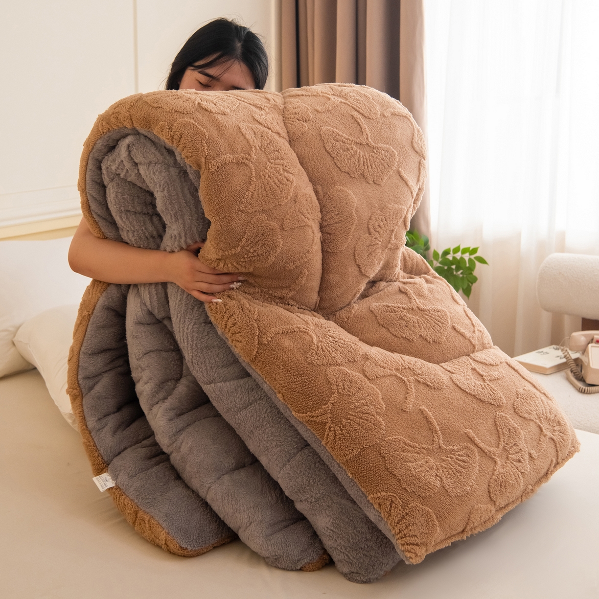 91家纺网 家纺一手货源 找家纺 （总）畅销被业 2025新款塔芙绒羊羔绒提花冬被子被芯-小银杏叶系列