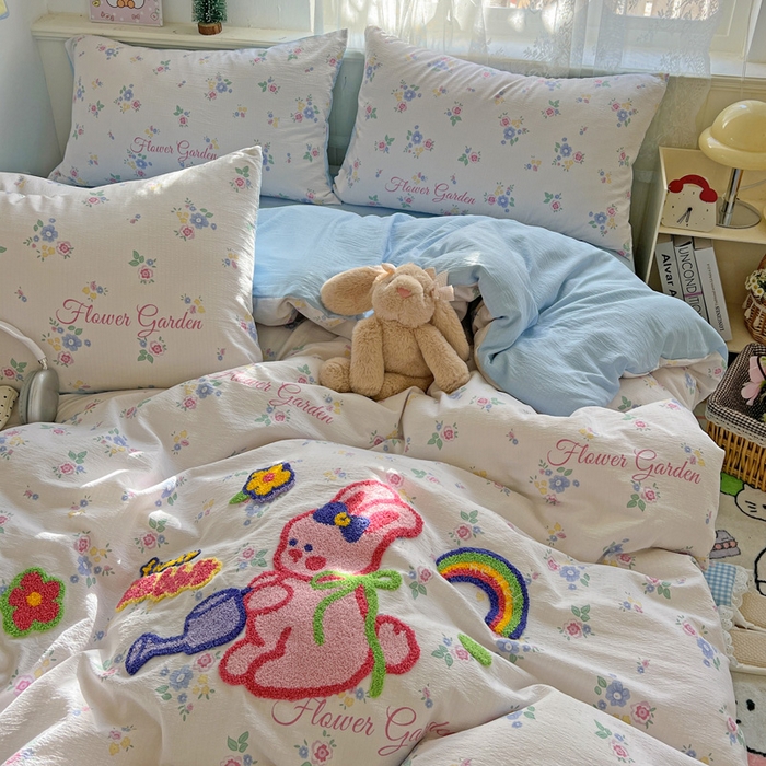 91家纺网 家纺一手货源 找家纺 花伞家居 2025新款毛巾绣印花双层纱四件套（提供买家秀） 浇花兔