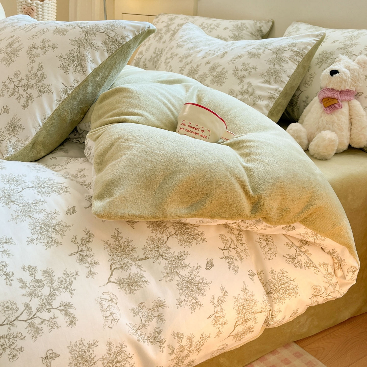 91家纺网 家纺一手货源 找家纺 麦伦家居 2025秋冬新款多功能床品全棉+牛奶绒印花四件套 如画