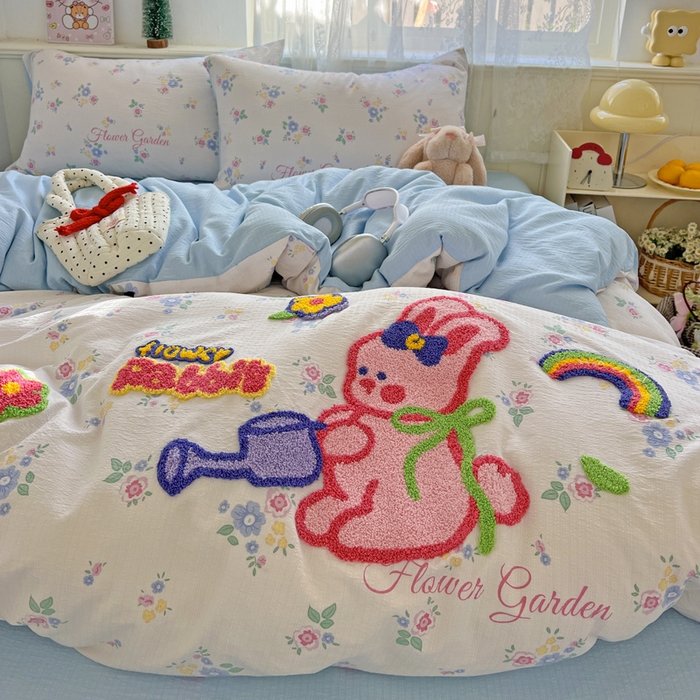 91家纺网 家纺一手货源 找家纺 花伞家居 2025新款毛巾绣印花双层纱四件套（提供买家秀） 浇花兔