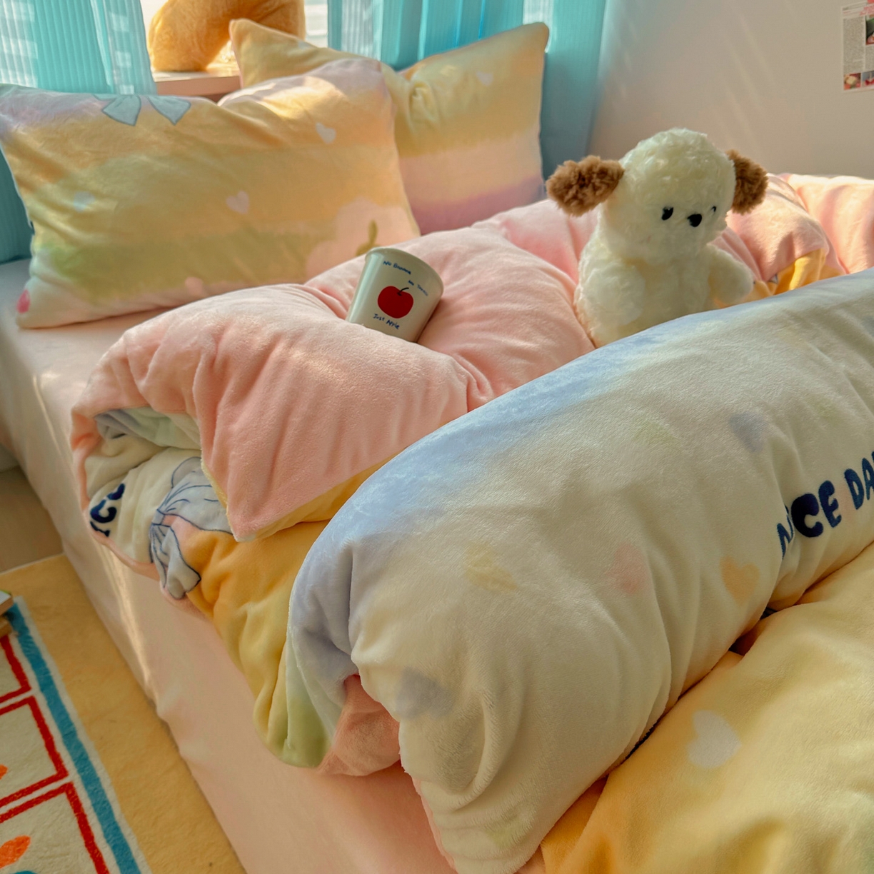 91家纺网 家纺一手货源 找家纺 （总）繁花家居 2025新款200克牛奶绒小清新卡通复古风三件套四件套