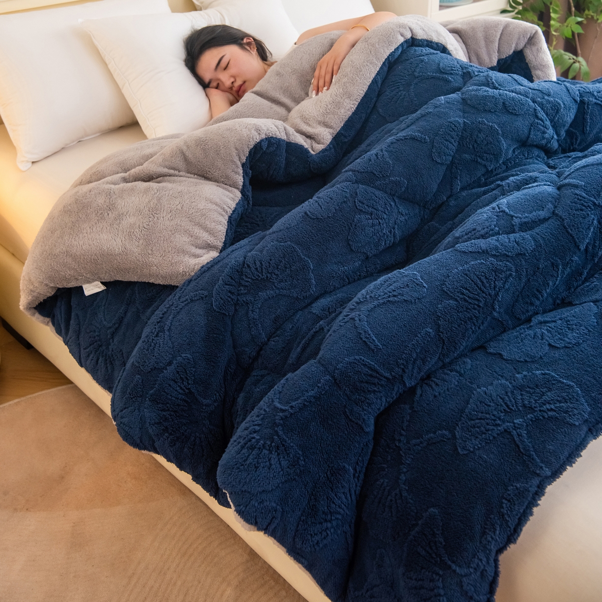 91家纺网 家纺一手货源 找家纺 畅销被业 2025新款塔芙绒羊羔绒提花冬被子被芯-小银杏叶系列 小银杏叶-蓝色