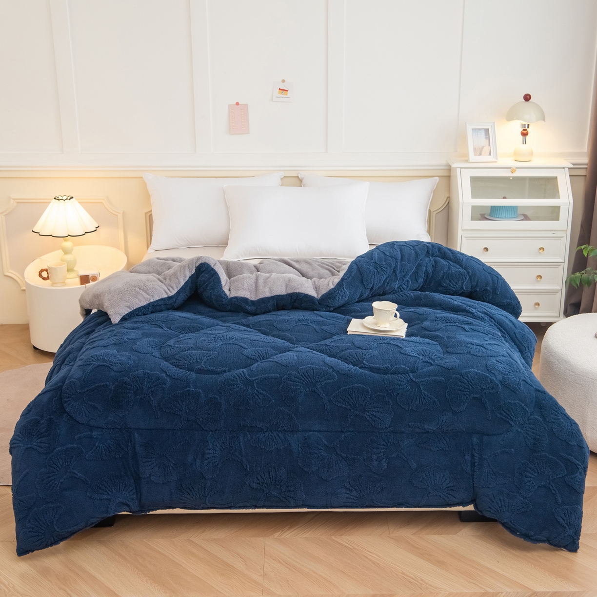 91家纺网 家纺一手货源 找家纺 畅销被业 2025新款塔芙绒羊羔绒提花冬被子被芯-小银杏叶系列 小银杏叶-蓝色