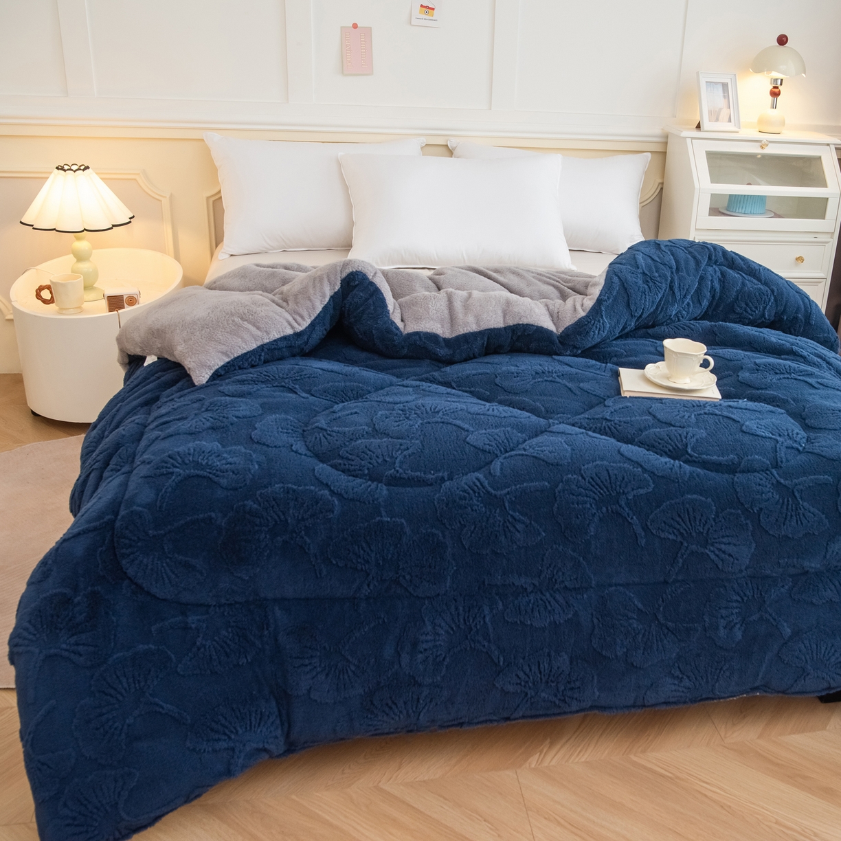 91家纺网 家纺一手货源 找家纺 畅销被业 2025新款塔芙绒羊羔绒提花冬被子被芯-小银杏叶系列 小银杏叶-蓝色