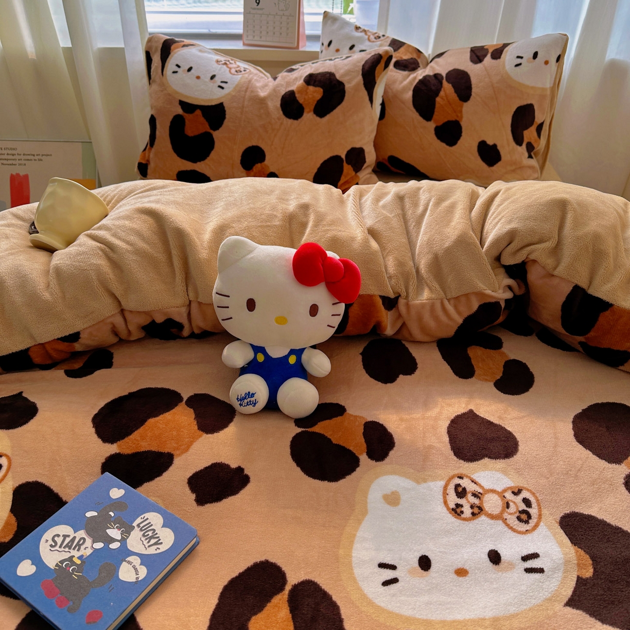 91家纺网 家纺一手货源 找家纺 繁花家居 2025新款200克牛奶绒小清新卡通复古风三件套四件套 豹纹kt