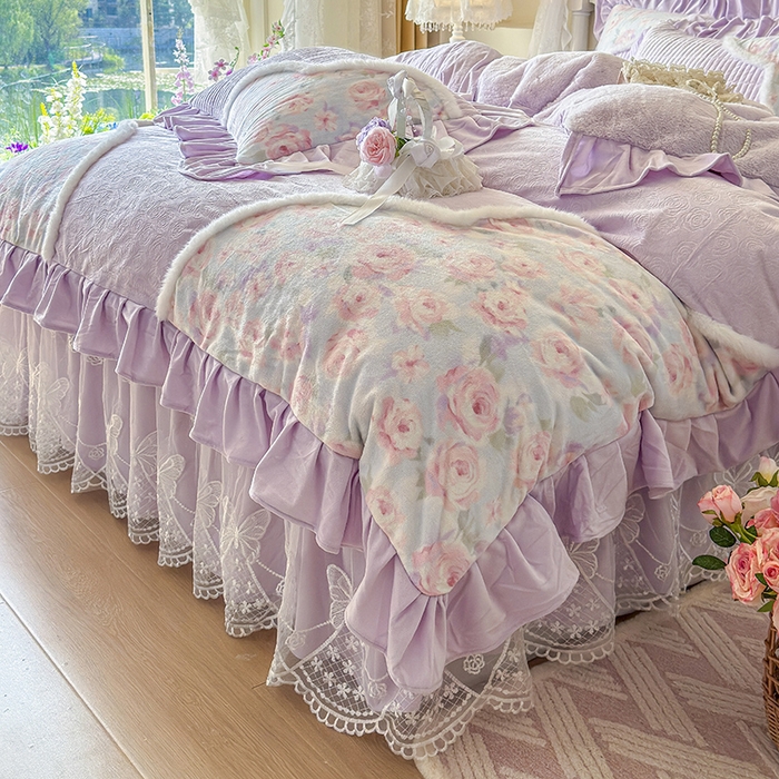 91家纺网 家纺一手货源 找家纺 宜凡家纺 2025新款婴儿绒压花撞色双拼夹棉床裙四件套 床裙款-紫幸