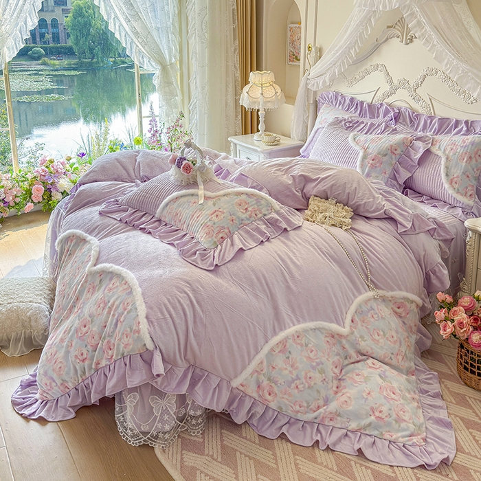 91家纺网 家纺一手货源 找家纺 宜凡家纺 2025新款婴儿绒压花撞色双拼夹棉床裙四件套 床裙款-紫幸