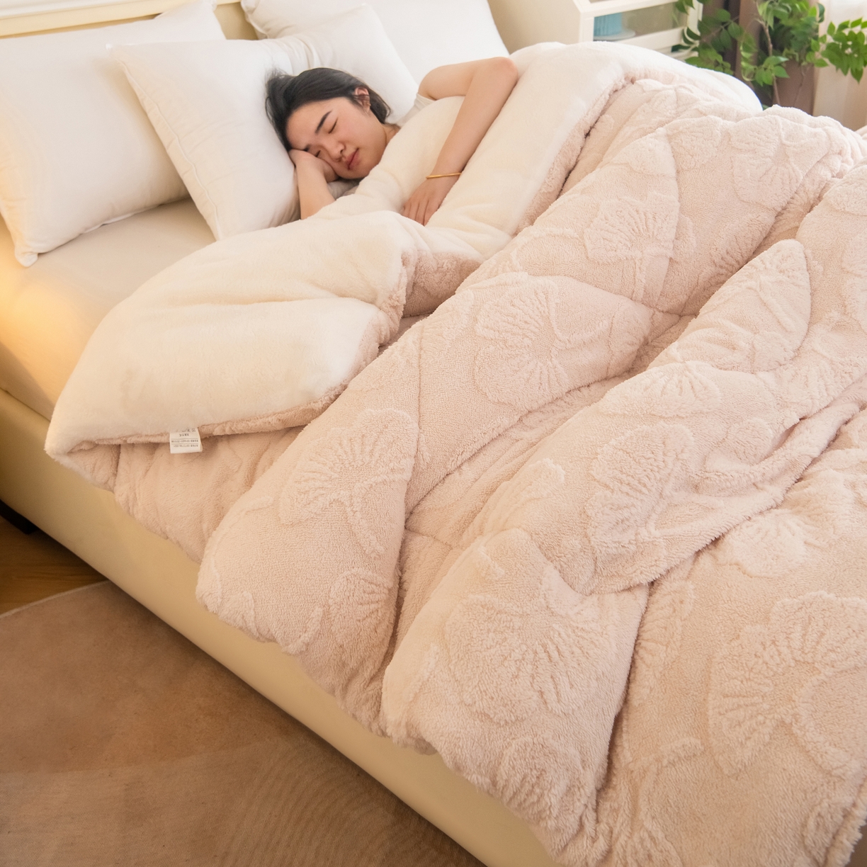 91家纺网 家纺一手货源 找家纺 畅销被业 2025新款塔芙绒羊羔绒提花冬被子被芯-小银杏叶系列 小银杏叶-米白