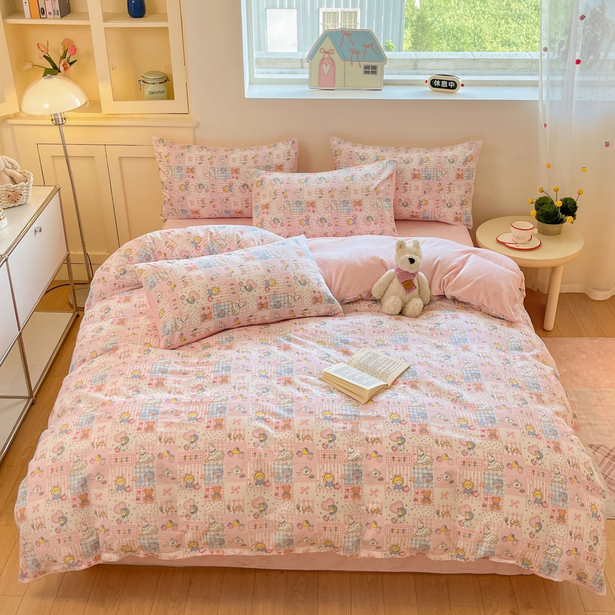 91家纺网 家纺一手货源 找家纺 麦伦家居 2025秋冬新款多功能床品全棉+牛奶绒印花四件套 小萝莉粉