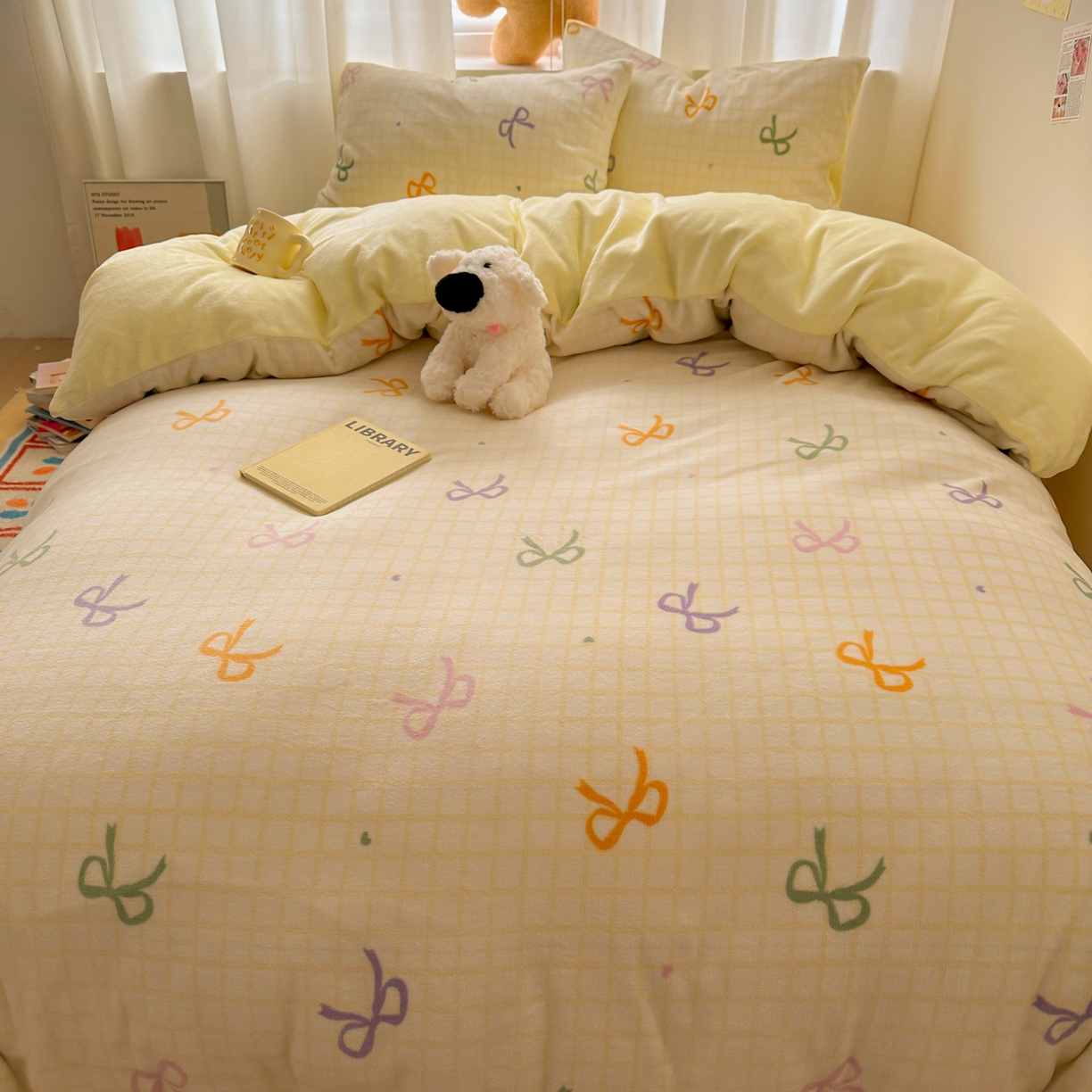 91家纺网 家纺一手货源 找家纺 繁花家居 2025新款200克牛奶绒小清新卡通复古风三件套四件套 彩色蝴蝶结