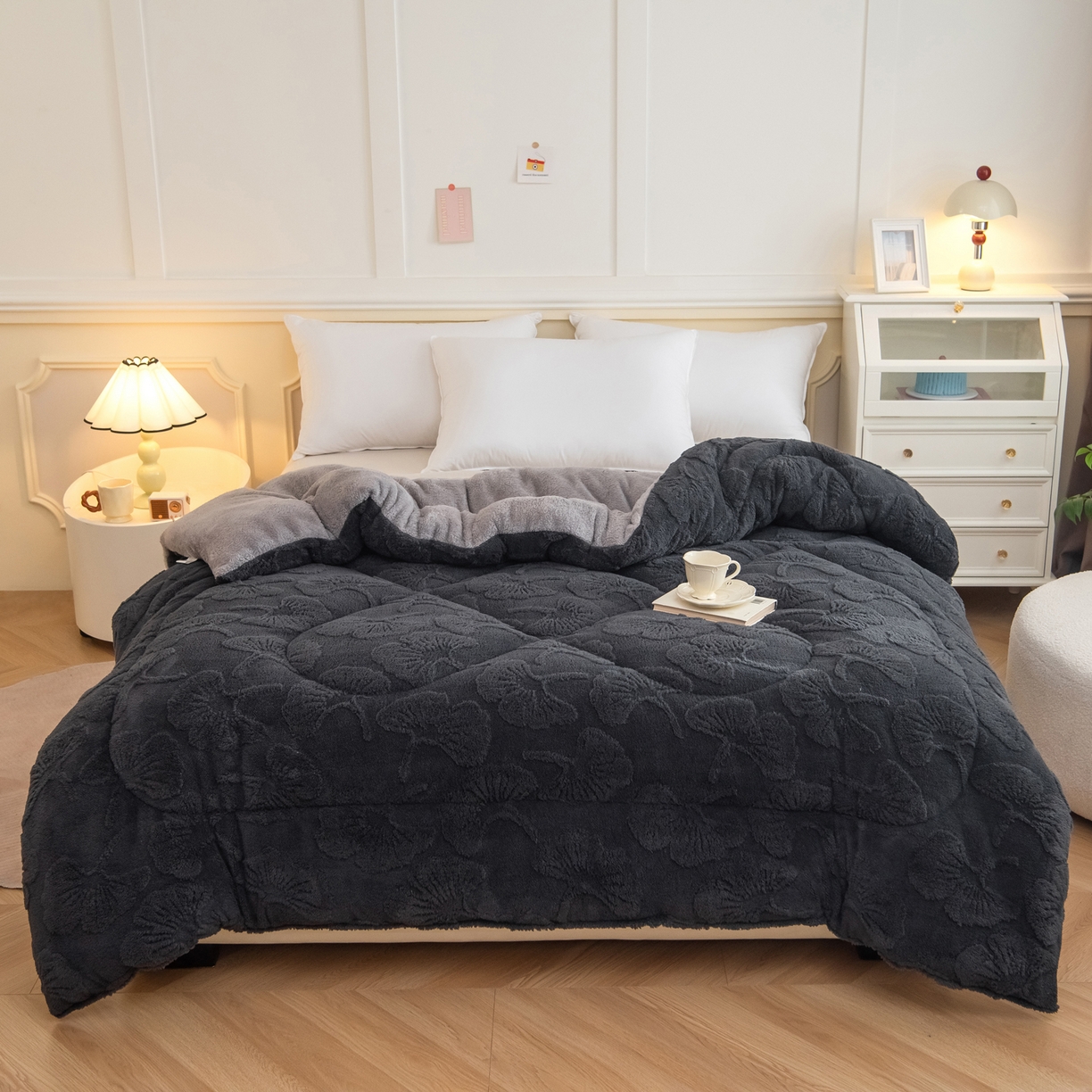 91家纺网 家纺一手货源 找家纺 畅销被业 2025新款塔芙绒羊羔绒提花冬被子被芯-小银杏叶系列 小银杏叶-深灰