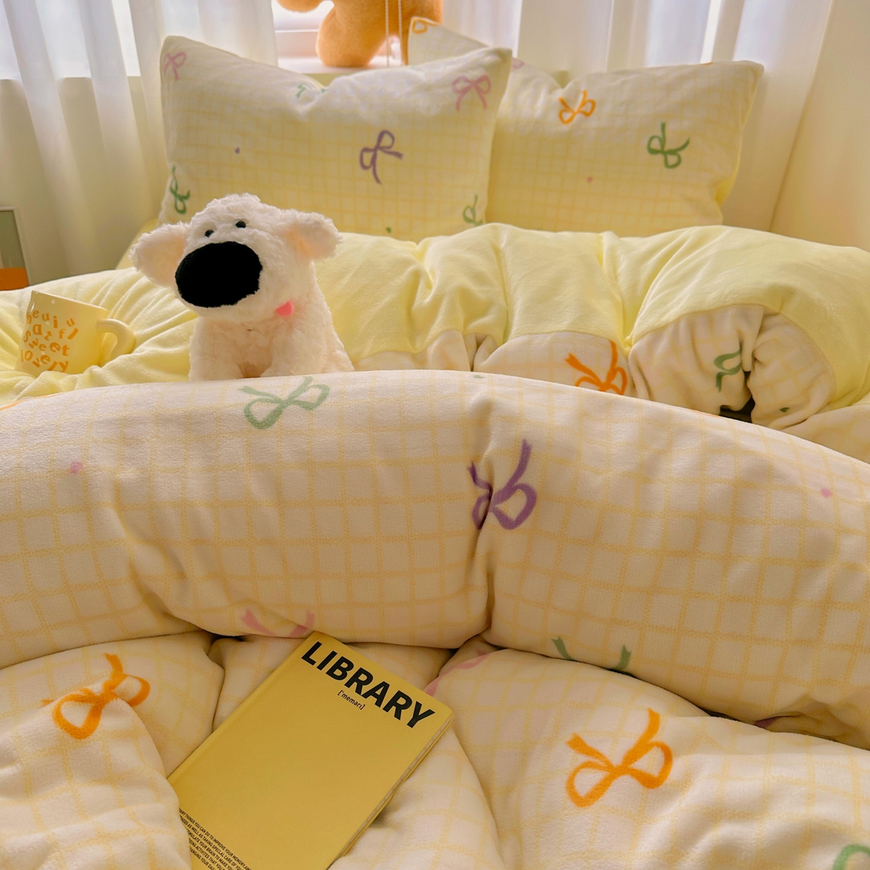 91家纺网 家纺一手货源 找家纺 繁花家居 2025新款200克牛奶绒小清新卡通复古风三件套四件套 彩色蝴蝶结