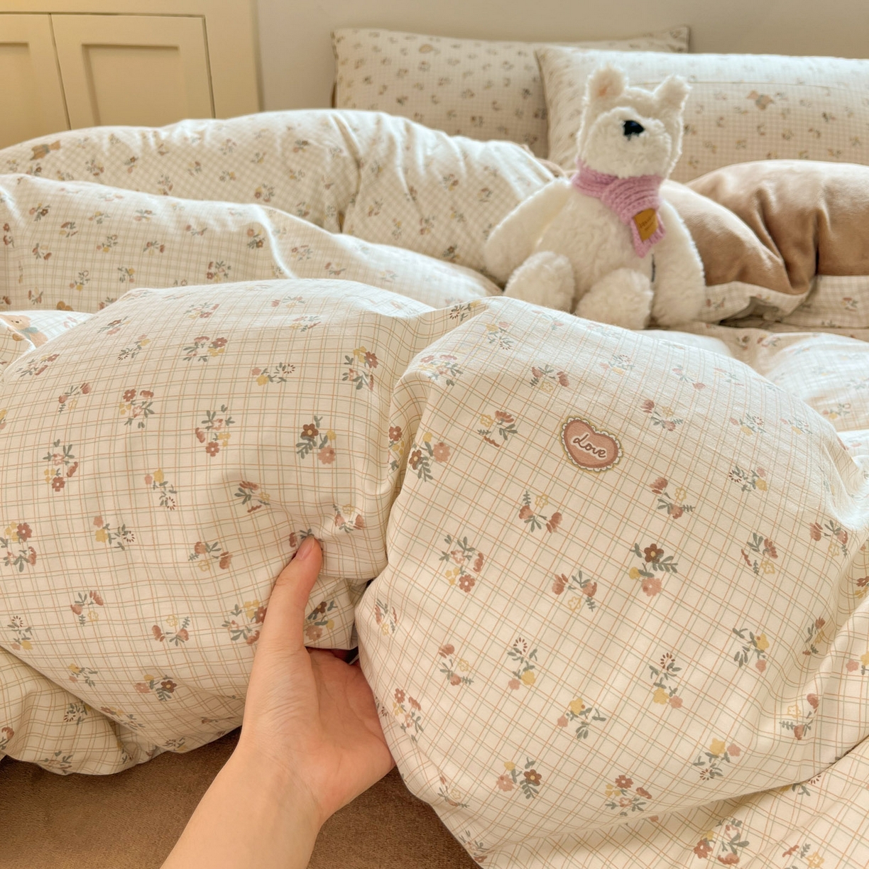 91家纺网 家纺一手货源 找家纺 麦伦家居 2025秋冬新款多功能床品全棉+牛奶绒印花四件套 小熊时光