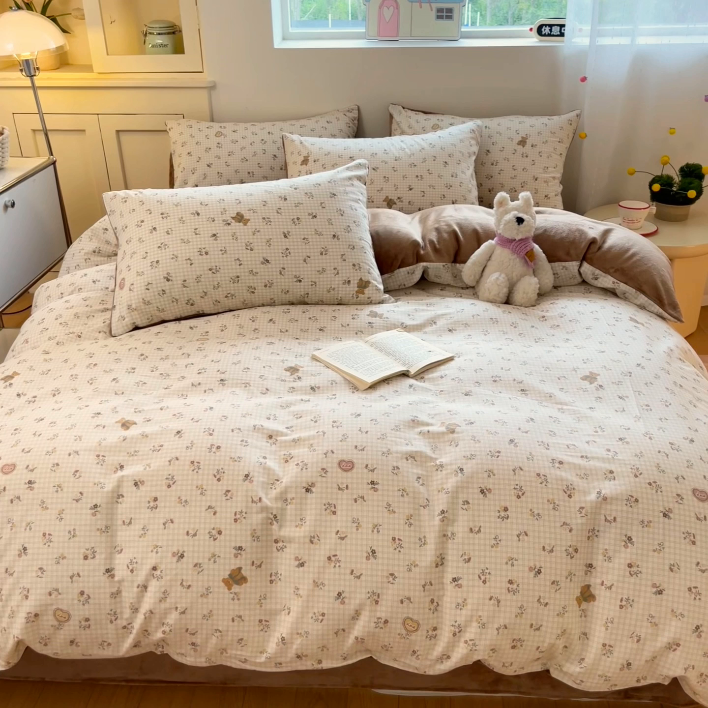 91家纺网 家纺一手货源 找家纺 麦伦家居 2025秋冬新款多功能床品全棉+牛奶绒印花四件套 小熊时光