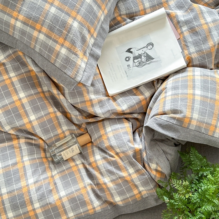 91家纺网 家纺一手货源 找家纺 宜家坊 2025新款A类全棉纯棉色织水洗棉宽边断角工艺四件套 可定制尺寸 小幸运-橙灰