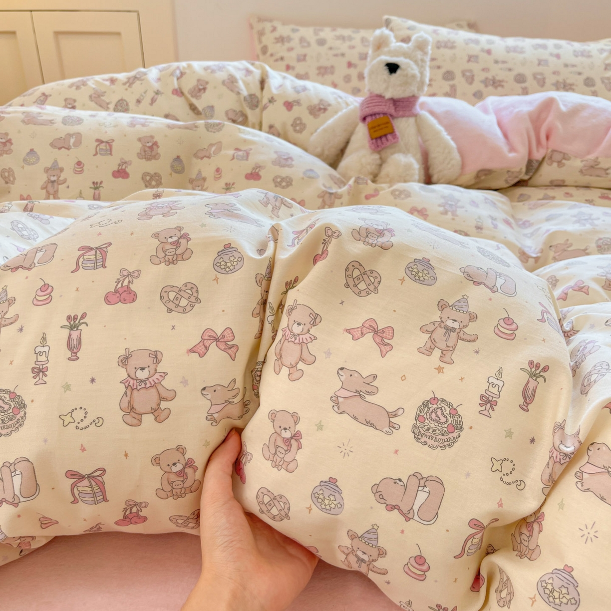 91家纺网 家纺一手货源 找家纺 麦伦家居 2025秋冬新款多功能床品全棉+牛奶绒印花四件套 周末派对