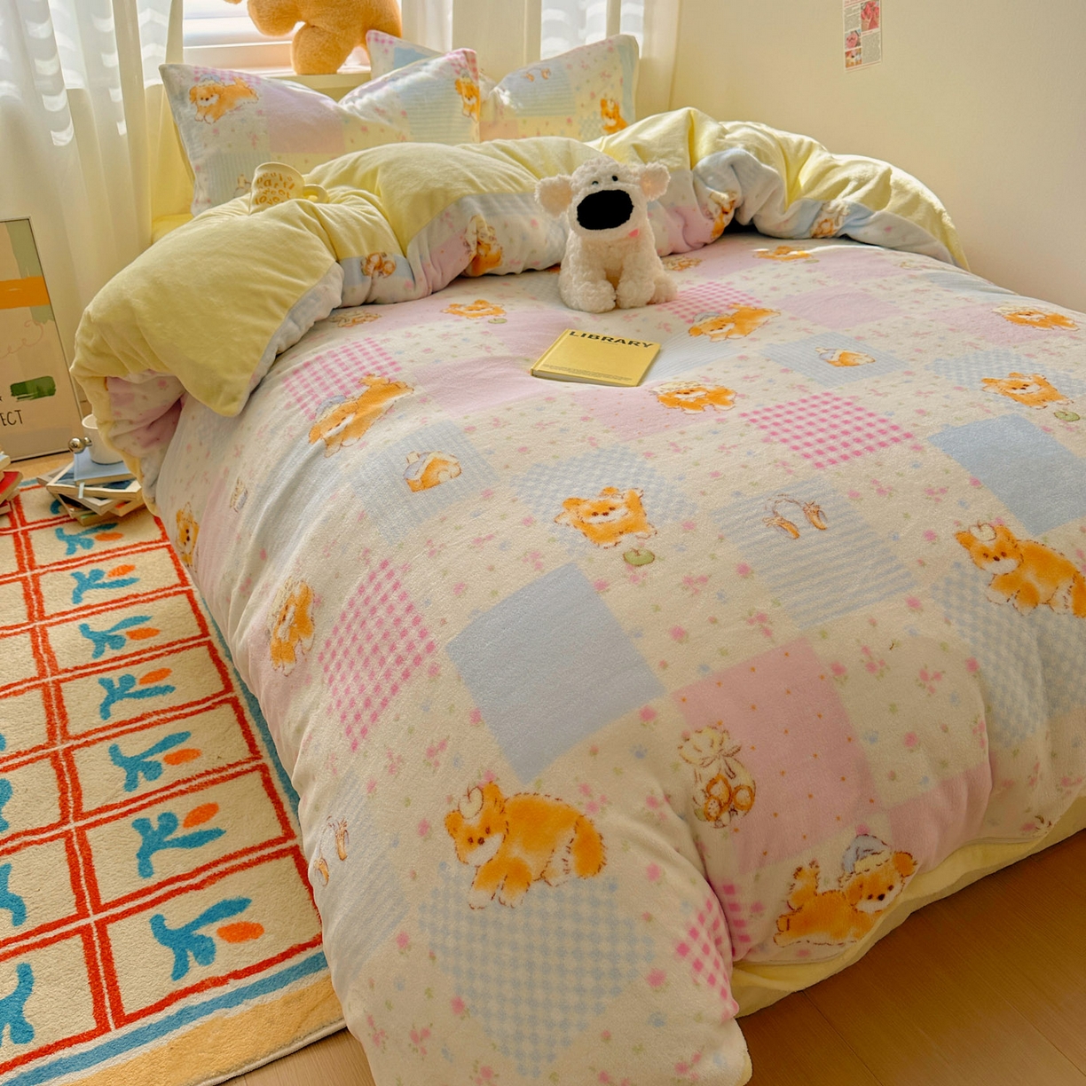 91家纺网 家纺一手货源 找家纺 繁花家居 2025新款200克牛奶绒小清新卡通复古风三件套四件套 小橘猫