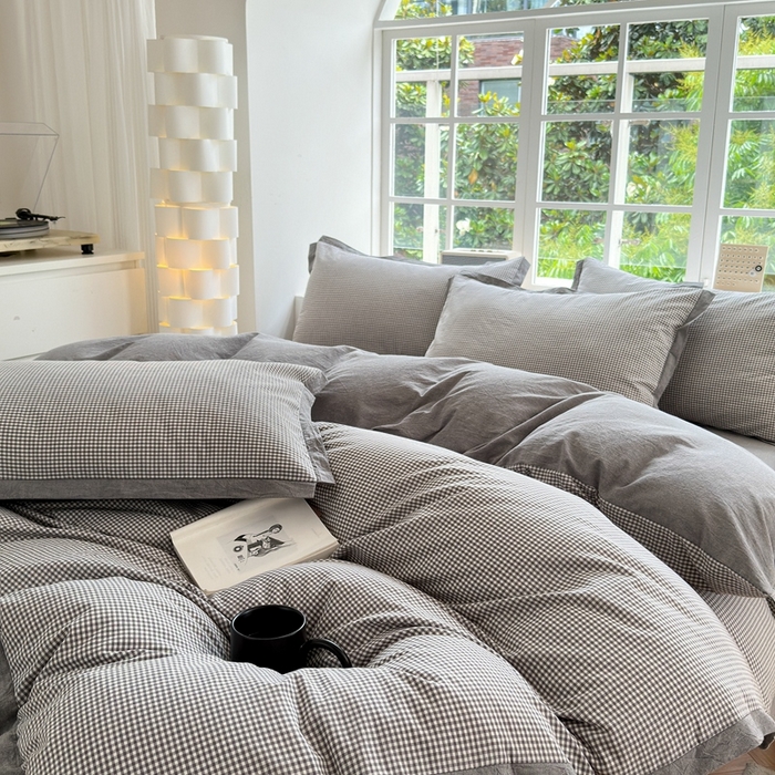 91家纺网 家纺一手货源 找家纺 宜家坊 2025新款A类全棉纯棉色织水洗棉宽边断角工艺四件套 可定制尺寸 爱的邂逅-灰