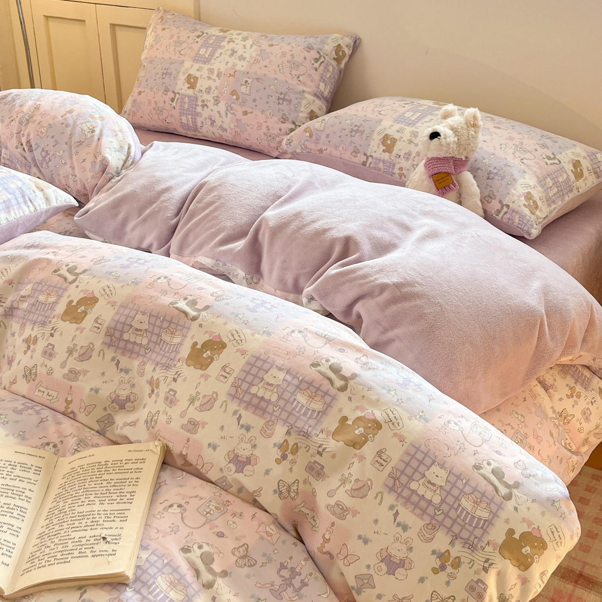 91家纺网 家纺一手货源 找家纺 麦伦家居 2025秋冬新款多功能床品全棉+牛奶绒印花四件套 紫悦