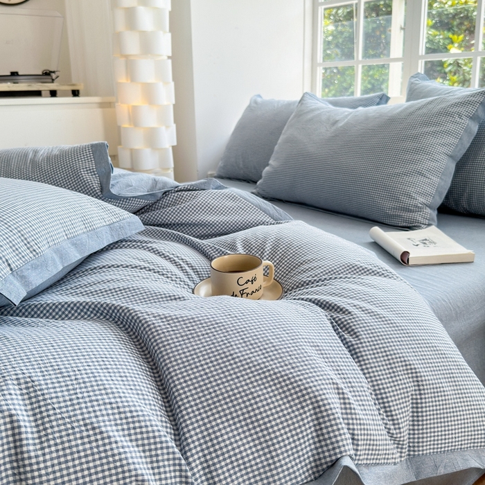 91家纺网 家纺一手货源 找家纺 宜家坊 2025新款A类全棉纯棉色织水洗棉宽边断角工艺四件套 可定制尺寸 爱的邂逅-蓝