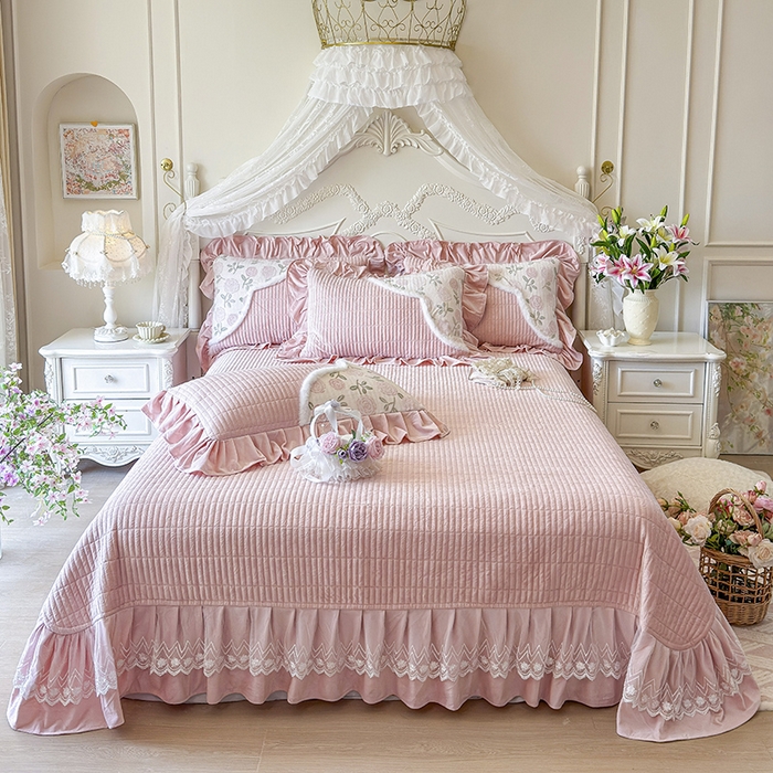 91家纺网 家纺一手货源 找家纺 （总）宜凡家纺 2025新款婴儿绒压花撞色双拼夹棉床盖四件套