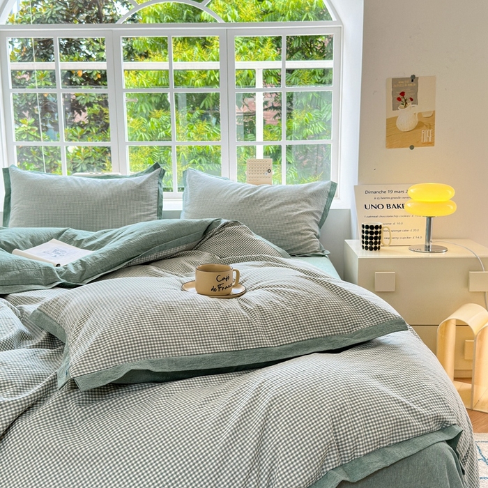 91家纺网 家纺一手货源 找家纺 宜家坊 2025新款A类全棉纯棉色织水洗棉宽边断角工艺四件套 可定制尺寸 爱的邂逅-绿