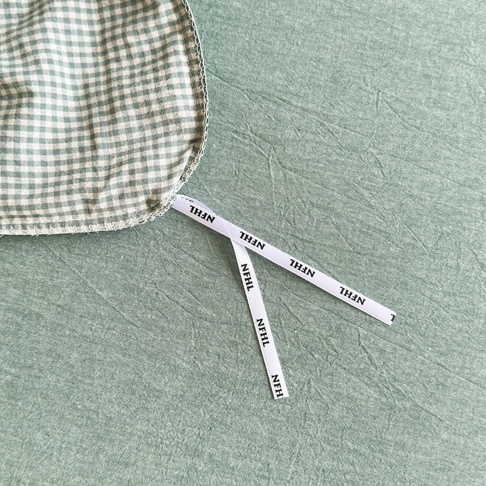 91家纺网 家纺一手货源 找家纺 宜家坊 2025新款A类全棉纯棉色织水洗棉宽边断角工艺四件套 可定制尺寸 爱的邂逅-绿