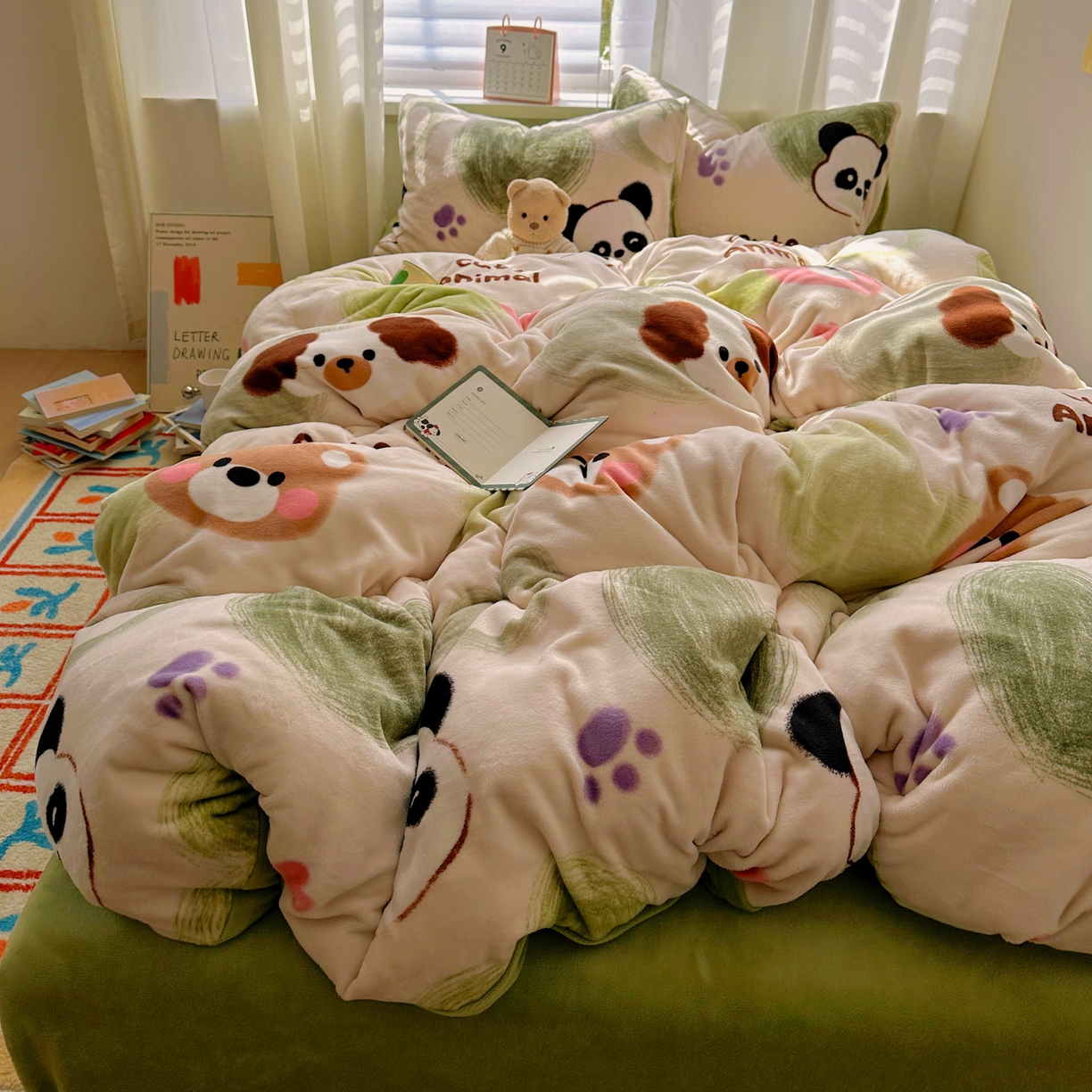 91家纺网 家纺一手货源 找家纺 繁花家居 2025新款200克牛奶绒小清新卡通复古风三件套四件套 洛可可