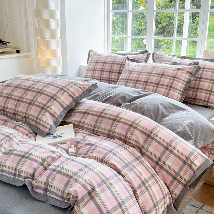 91家纺网 家纺一手货源 找家纺 宜家坊 2025新款A类全棉纯棉色织水洗棉宽边断角工艺四件套 可定制尺寸 幸福恋曲-粉