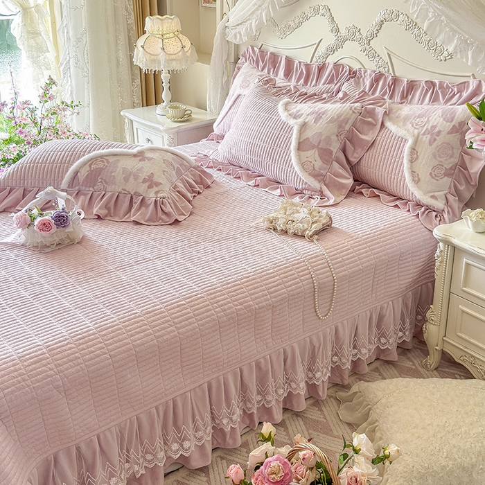 91家纺网 家纺一手货源 找家纺 宜凡家纺 2025新款婴儿绒压花撞色双拼夹棉床盖四件套 床盖款-锦时