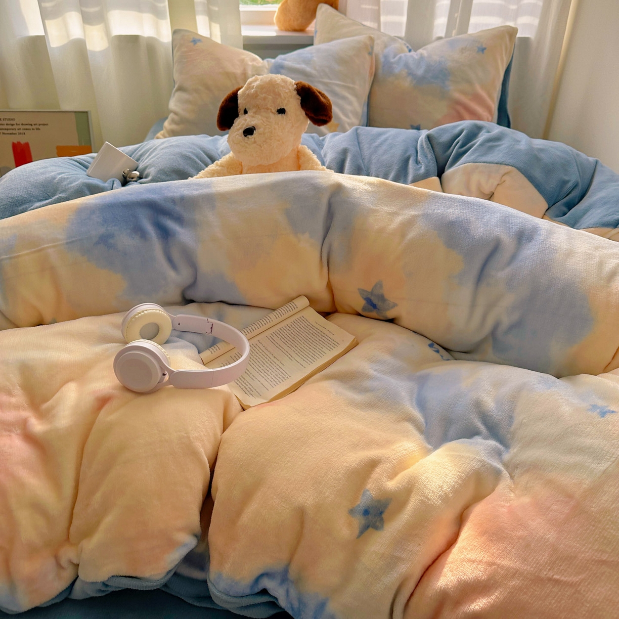 91家纺网 家纺一手货源 找家纺 繁花家居 2025新款200克牛奶绒小清新卡通复古风三件套四件套 南星