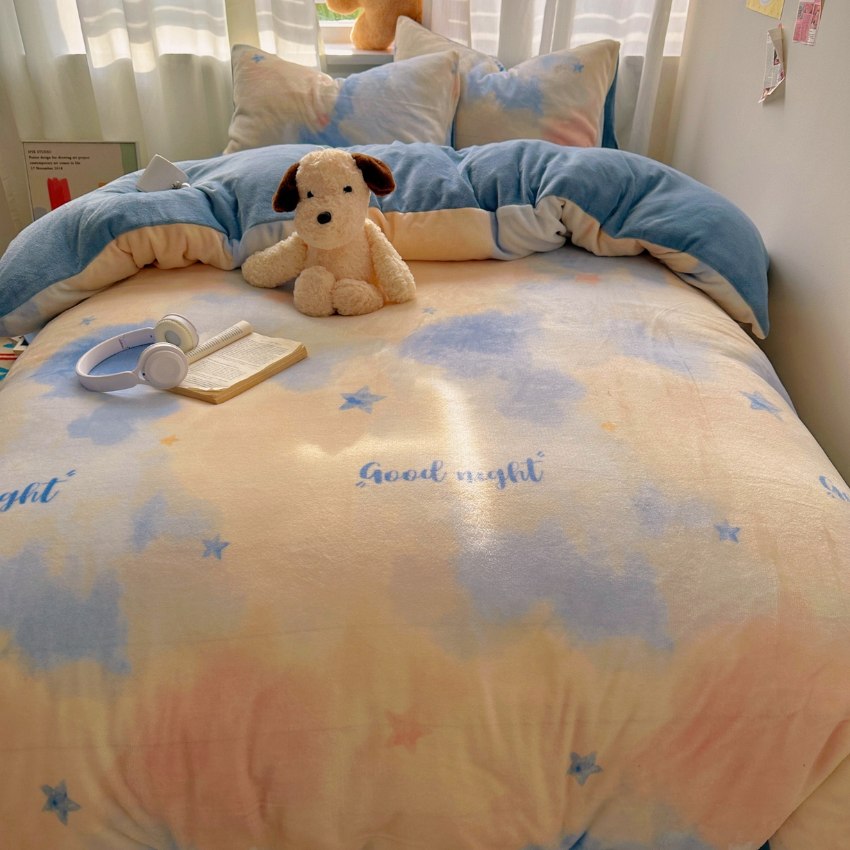 91家纺网 家纺一手货源 找家纺 繁花家居 2025新款200克牛奶绒小清新卡通复古风三件套四件套 南星