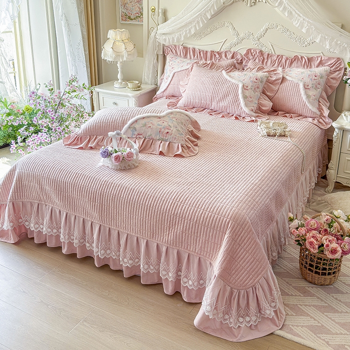 91家纺网 家纺一手货源 找家纺 宜凡家纺 2025新款婴儿绒压花撞色双拼夹棉床盖四件套 床盖款-汐月