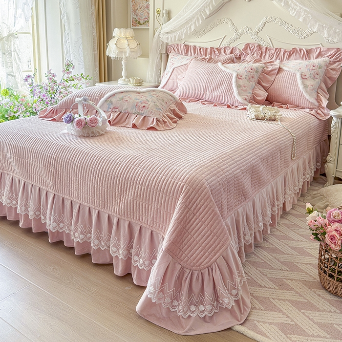 91家纺网 家纺一手货源 找家纺 宜凡家纺 2025新款婴儿绒压花撞色双拼夹棉床盖四件套 床盖款-汐月