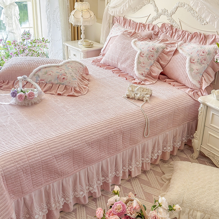 91家纺网 家纺一手货源 找家纺 宜凡家纺 2025新款婴儿绒压花撞色双拼夹棉床盖四件套 床盖款-汐月