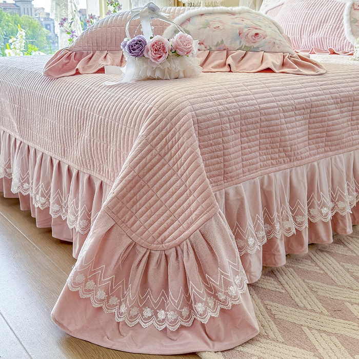 91家纺网 家纺一手货源 找家纺 宜凡家纺 2025新款婴儿绒压花撞色双拼夹棉床盖四件套 床盖款-汐月