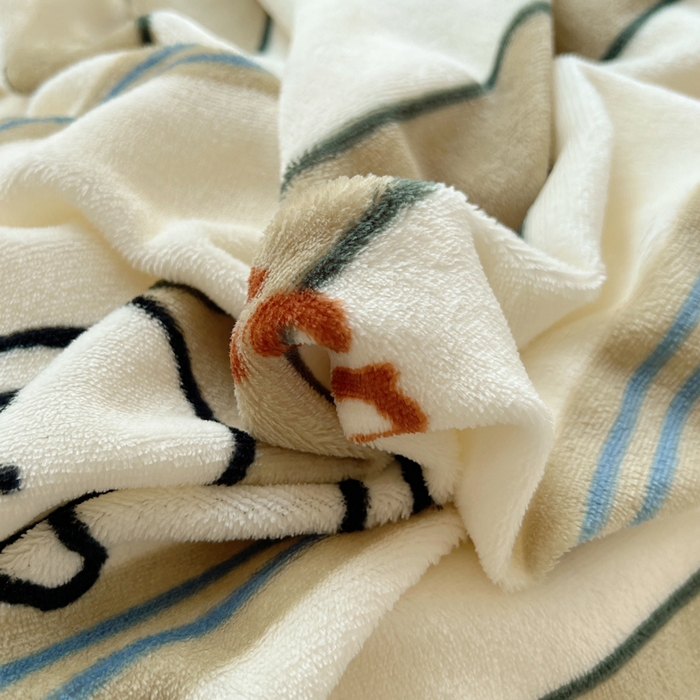 91家纺网 家纺一手货源 找家纺 繁花家居 2025新款200克牛奶绒小清新卡通复古风三件套四件套 线条小白狗