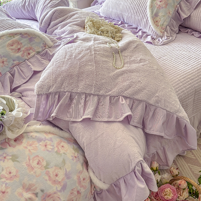 91家纺网 家纺一手货源 找家纺 宜凡家纺 2025新款婴儿绒压花撞色双拼夹棉床盖四件套 床盖款-紫幸
