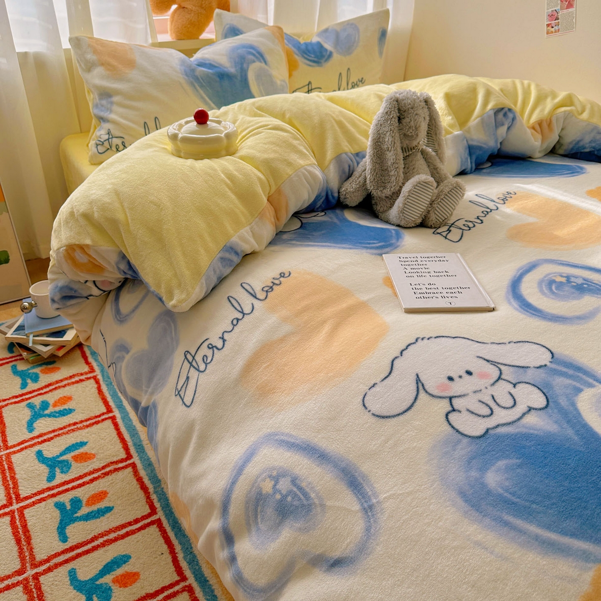 91家纺网 家纺一手货源 找家纺 繁花家居 2025新款200克牛奶绒小清新卡通复古风三件套四件套 长耳朵狗