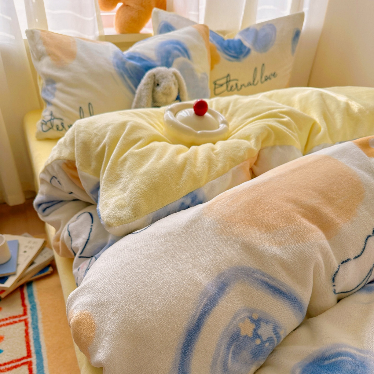 91家纺网 家纺一手货源 找家纺 繁花家居 2025新款200克牛奶绒小清新卡通复古风三件套四件套 长耳朵狗