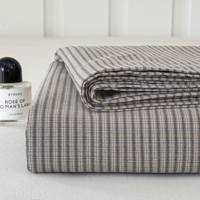 91家纺网 家纺一手货源 找家纺 织雅漫 2025春夏新款高端舒棉系列全棉纯棉100%棉细纱老粗布床单凉席席子 米格-咖