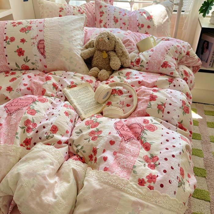 91家纺网 家纺一手货源 找家纺 花伞家居 2025新款A类韩系蕾丝花边云感木棉双层纱四件套（提供买家秀） 韩系热恋城堡